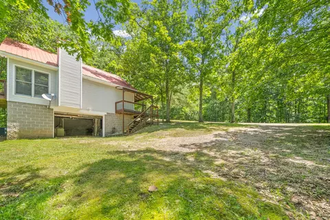 Exterior - 238 Eagle View Dr, Dover, TN 37058 photo 6 of 9