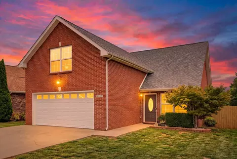 1009 Hendricks Ct, Clarksville, TN 37040