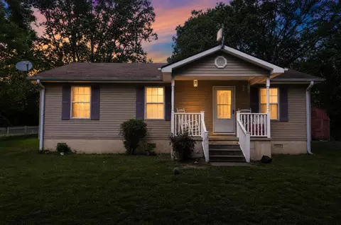 405 R Poplar St, Kenton, TN 38233