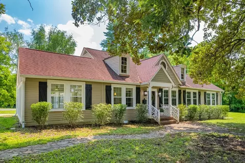 1989 Hampshire Pike, Columbia, TN 38401