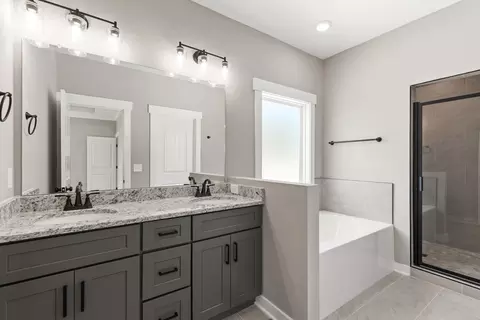 Bath - 5638 Borthick Rd, Springfield, TN 37172 photo 1 of 4