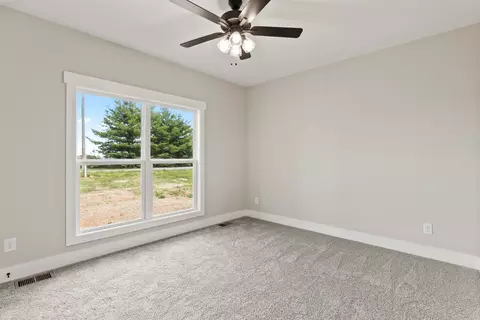 Bedroom - 5638 Borthick Rd, Springfield, TN 37172 photo 7 of 9