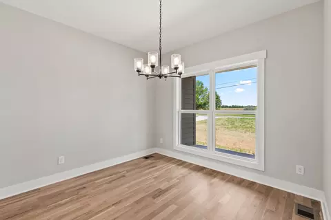 Dining - 5638 Borthick Rd, Springfield, TN 37172 photo 3 of 3