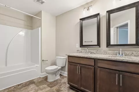 Bath - 2255 Viking Ct, Murfreesboro, TN 37127 photo 1 of 1