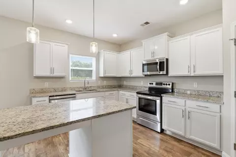 Kitchen - 2255 Viking Ct, Murfreesboro, TN 37127 photo 2 of 5