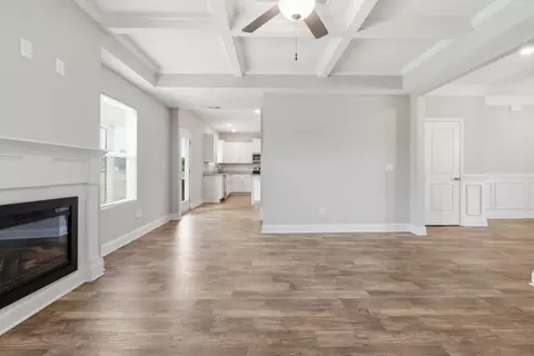 Living - 2255 Viking Ct, Murfreesboro, TN 37127 photo 2 of 3