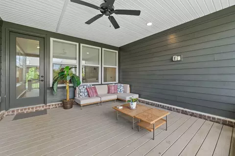 Exterior - 4043 John Marsh Rd, Spring Hill, TN 37174 photo 10 of 11