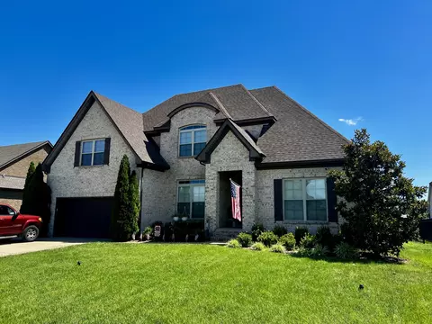 5709 Iverson Dr, Murfreesboro, TN 37127