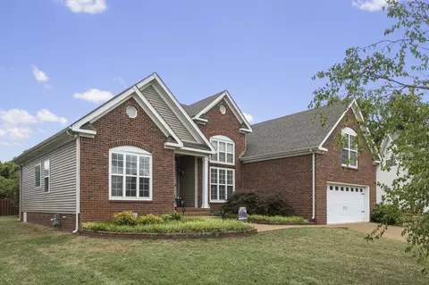 Exterior - 1024 Persimmon Dr, Spring Hill, TN 37174 photo 2 of 11