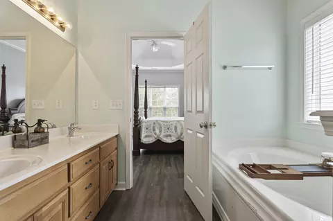 Bath - 1024 Persimmon Dr, Spring Hill, TN 37174 photo 3 of 5