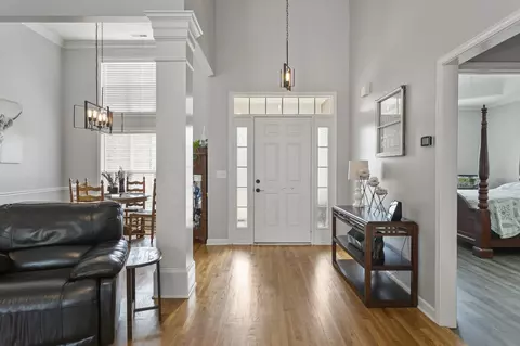 Entry Way - 1024 Persimmon Dr, Spring Hill, TN 37174 photo 2 of 8