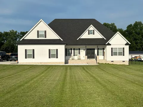1104 Norton Rd, Manchester, TN 37355
