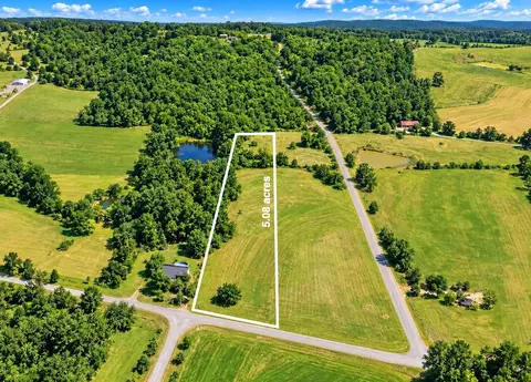 5 Poplar Ridge Rd, Chapmansboro, TN 37035