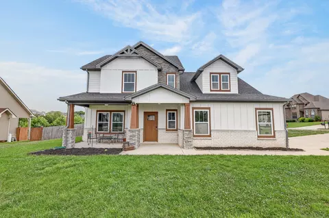 313 Piedmont Pl, Clarksville, TN 37043