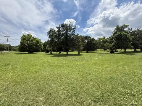 2300 Weeks Rd, Murfreesboro, TN 37127