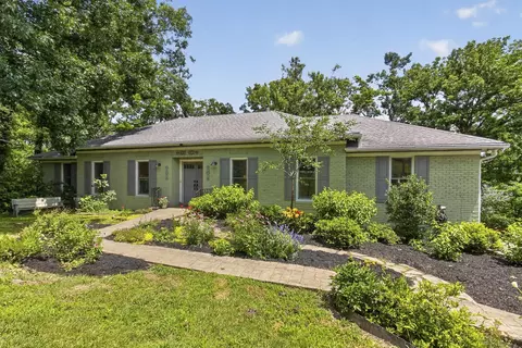 1234 Jefferson Davis Dr, Brentwood, TN 37027