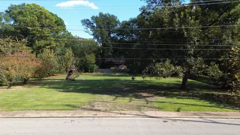 3984 Douglass Ave, Memphis, TN 38111