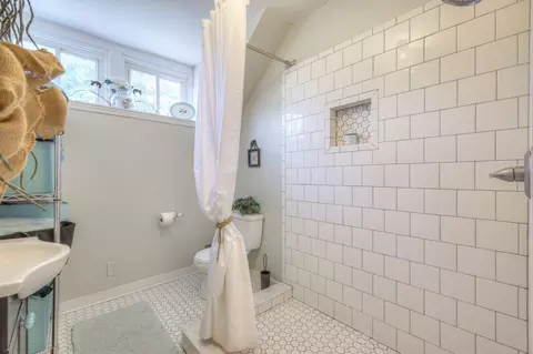 Bath - 2876 Duplex Rd, Spring Hill, TN 37174 photo 3 of 4
