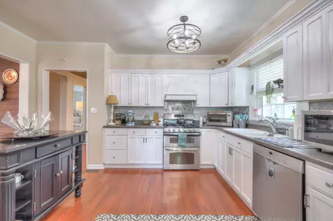 Kitchen - 2876 Duplex Rd, Spring Hill, TN 37174 photo 3 of 3
