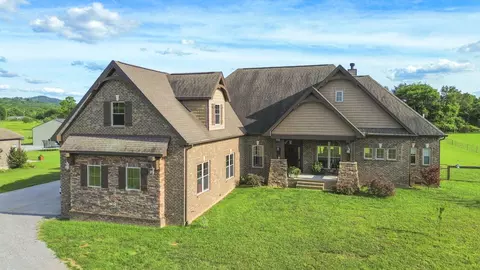 840 Eastover Rd, Lebanon, TN 37090