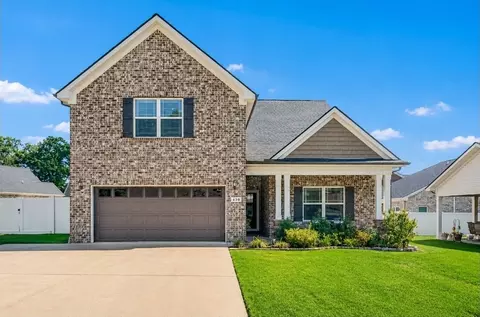 430 Clayton Ct, Pleasant View, TN 37146