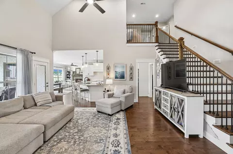 Entry Way - 2729 Carousel Dr, Murfreesboro, TN 37128 photo 5 of 10