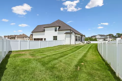 Exterior - 2729 Carousel Dr, Murfreesboro, TN 37128 photo 6 of 10