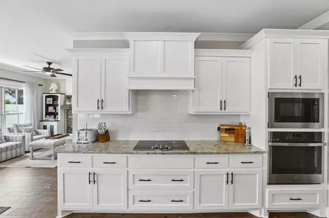 Kitchen - 2729 Carousel Dr, Murfreesboro, TN 37128 photo 4 of 5