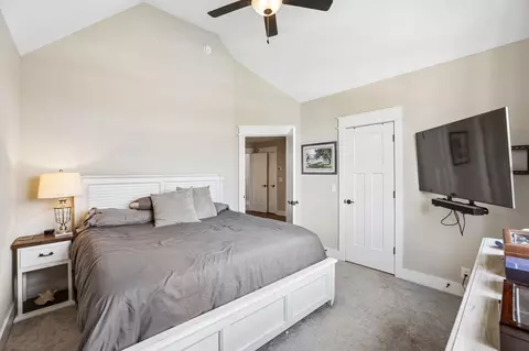 Bedroom - 2729 Carousel Dr, Murfreesboro, TN 37128 photo 4 of 4