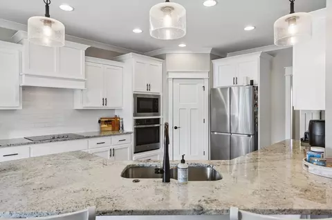 Kitchen - 2729 Carousel Dr, Murfreesboro, TN 37128 photo 1 of 5