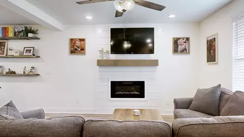 479 Ridge Top Ct, Clarksville, TN 37040