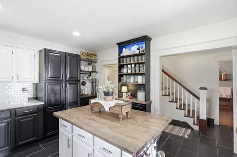 Kitchen - 8157 Highway 49 E, Springfield, TN 37172 photo 3 of 3