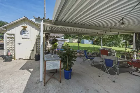 Exterior - 8157 Highway 49 E, Springfield, TN 37172 photo 6 of 16