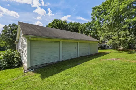 Exterior - 8157 Highway 49 E, Springfield, TN 37172 photo 10 of 16