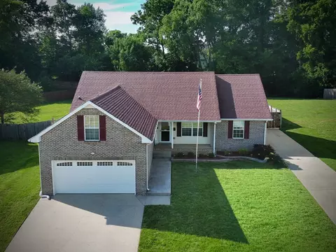 3510 Clover Hill Dr S, Clarksville, TN 37043