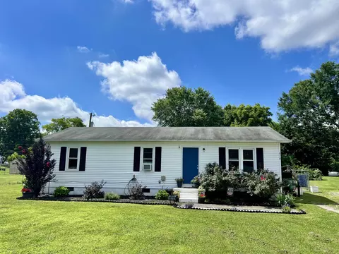 618 Coble Cir, Shelbyville, TN 37160