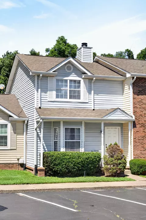 5 Rolling Meadows Dr, Goodlettsville, TN 37072