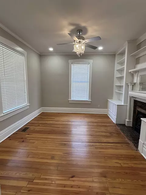 Living - 2183 Harbert Ave, Memphis, TN 38104 photo 2 of 3