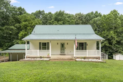 207 Robinson Dr, Dickson, TN 37055