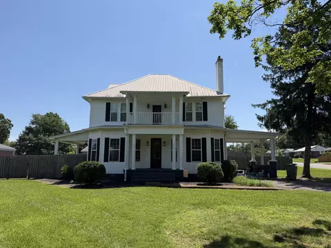 106 Lafayette Ave, Lawrenceburg, TN 38464