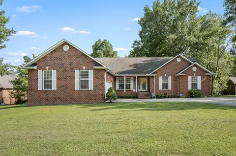 113 Stonegate Cir, Shelbyville, TN 37160