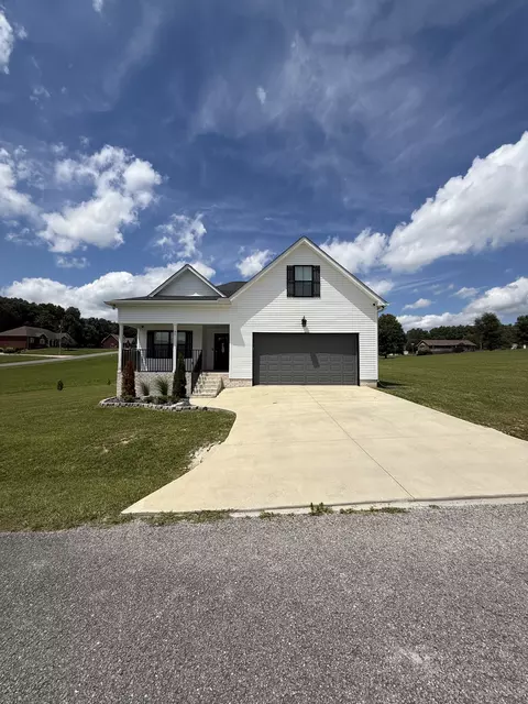 35 Monica St, Mcminnville, TN 37110