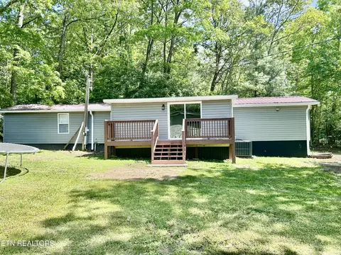 1020 Uno Ln, Crossville, TN 38572
