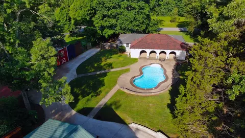 4537 Louise Creek Rd, Cunningham, TN 37052