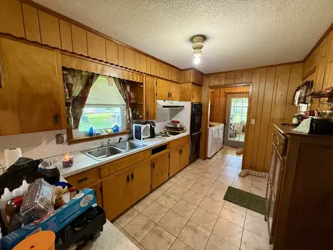 Kitchen - 59 Hardin Loop, Westpoint, TN 38486 photo 2 of 3