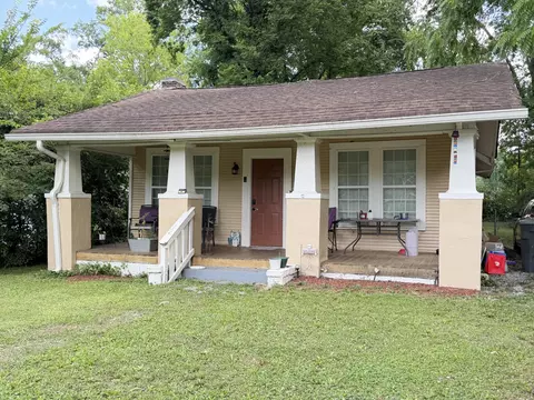 16 Woodvale Ave, Chattanooga, TN 37411