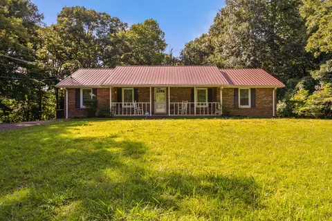 211 Rouse Rd, Dickson, TN 37055