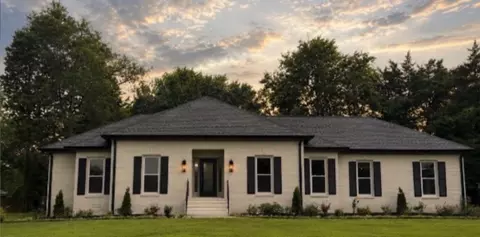 2215 Moccasin Trl, Murfreesboro, TN 37129