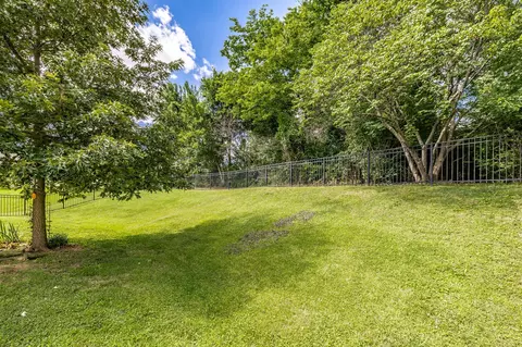 Exterior - 110 Dimaggio Dr, Springfield, TN 37172 photo 10 of 12