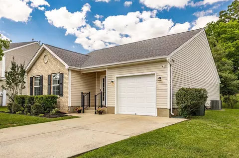 Exterior - 110 Dimaggio Dr, Springfield, TN 37172 photo 5 of 12